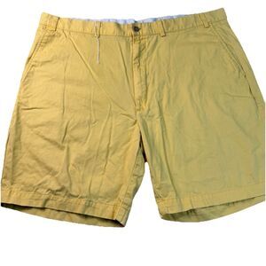 Roundtree & Yorke Mens Summer Shorts Flat Front Size 44 Yellow